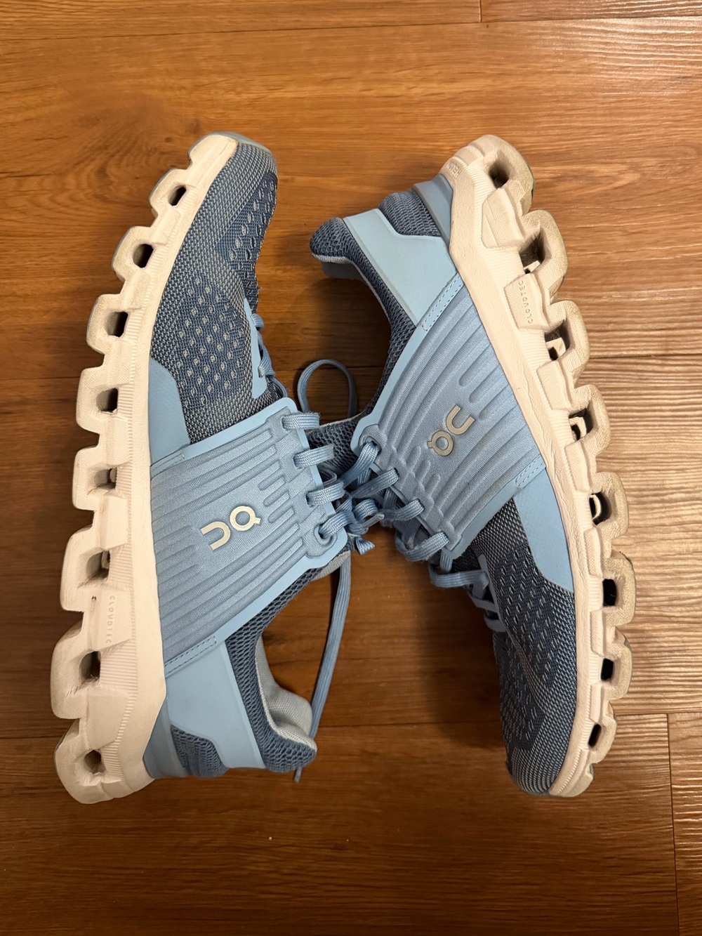 Womens On Cloud Sz 10W